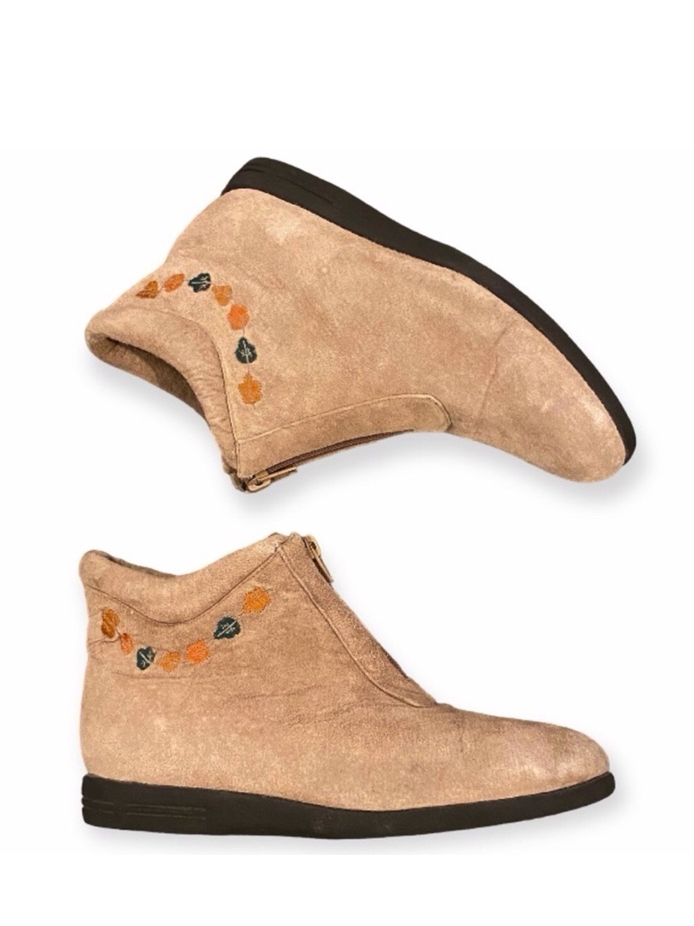 Beacon Leaf Embroidered Suede Leather Booties Womens Ankle Boots Size 8.5 Beige